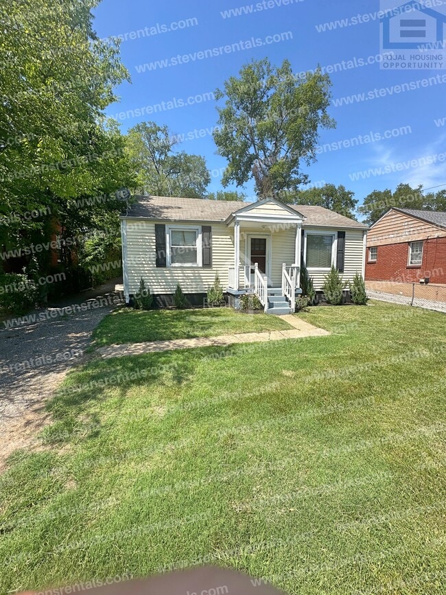 Primary Photo - 615 Neelys Bend Rd