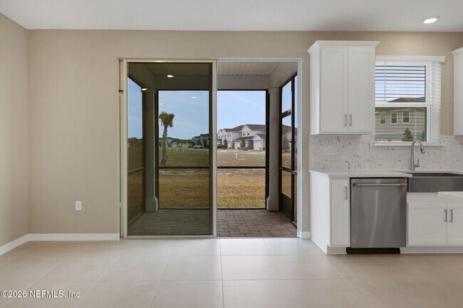 Building Photo - 365 Cherry Elm Dr