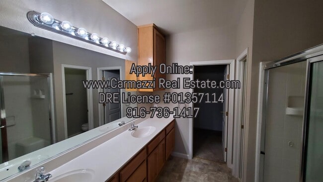 Building Photo - 749 Kilbirnine Ct