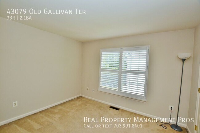 Building Photo - 43079 Old Gallivan Terrace