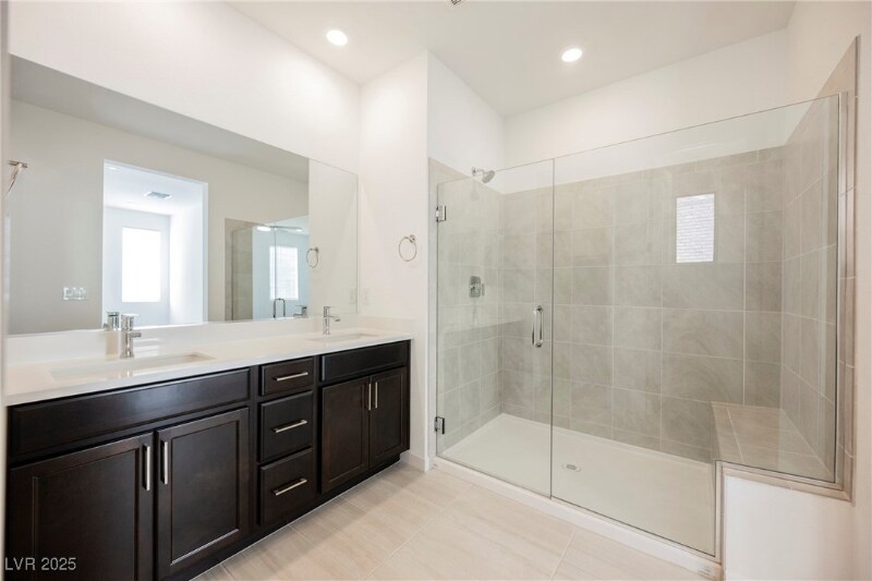 Building Photo - 2451 Altitude St