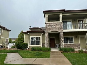 Building Photo - 2BD 2Bath Ranch Style Townhouse