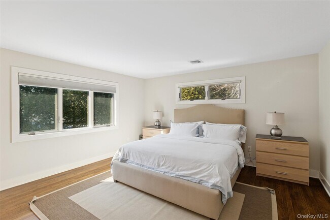 Building Photo - 6 Sunset Rd