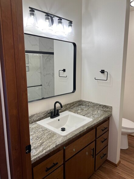 Building Photo - 1045 S 3rd Ave