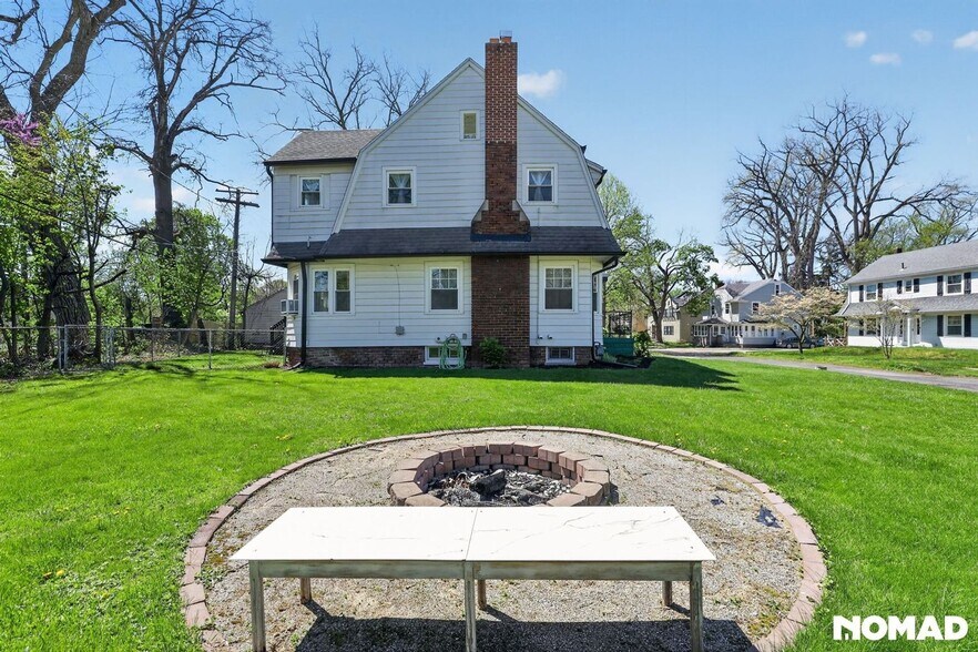 Building Photo - 1607 Watova Rd