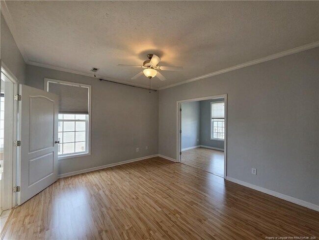 Building Photo - 1324 Kershaw Loop