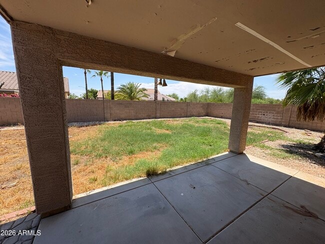 Building Photo - 13303 W Desert Rock Dr