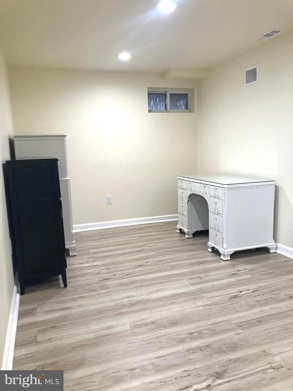 Building Photo - 626 S Irving St