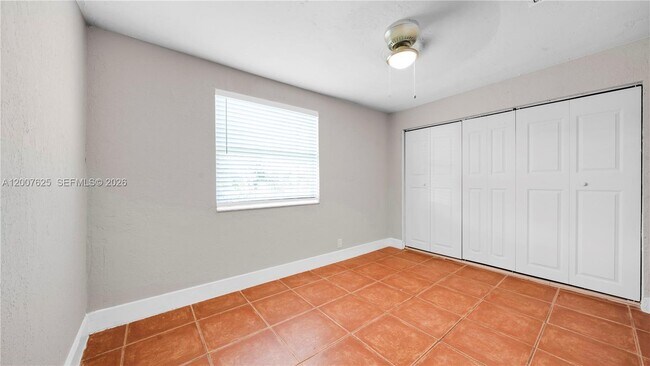 Building Photo - 1124 NW 100th Terrace