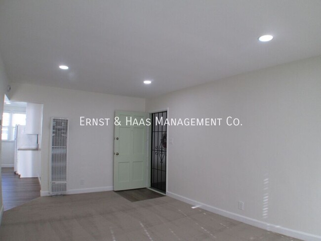 Building Photo - Lovely 1 Bedroom Apartment in Prime Bixby ...