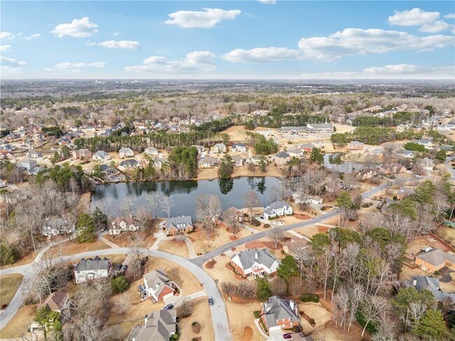 Building Photo - 3207 Haleys Way SE