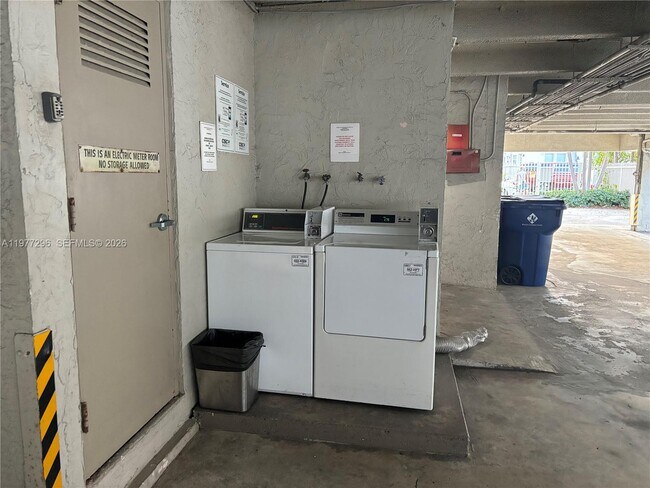 Building Photo - 1615 Meridian Ave