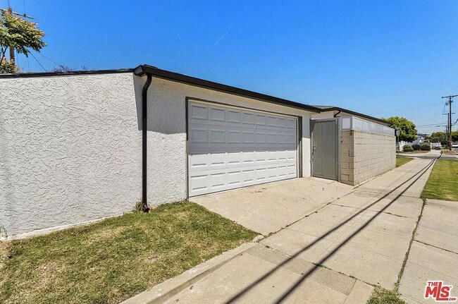 Building Photo - 4845 Imlay Ave