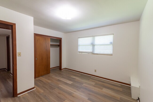 Building Photo - 1818 Dawsey St