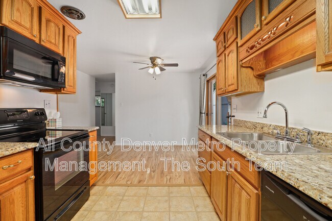 Building Photo - 4120 S Inca St