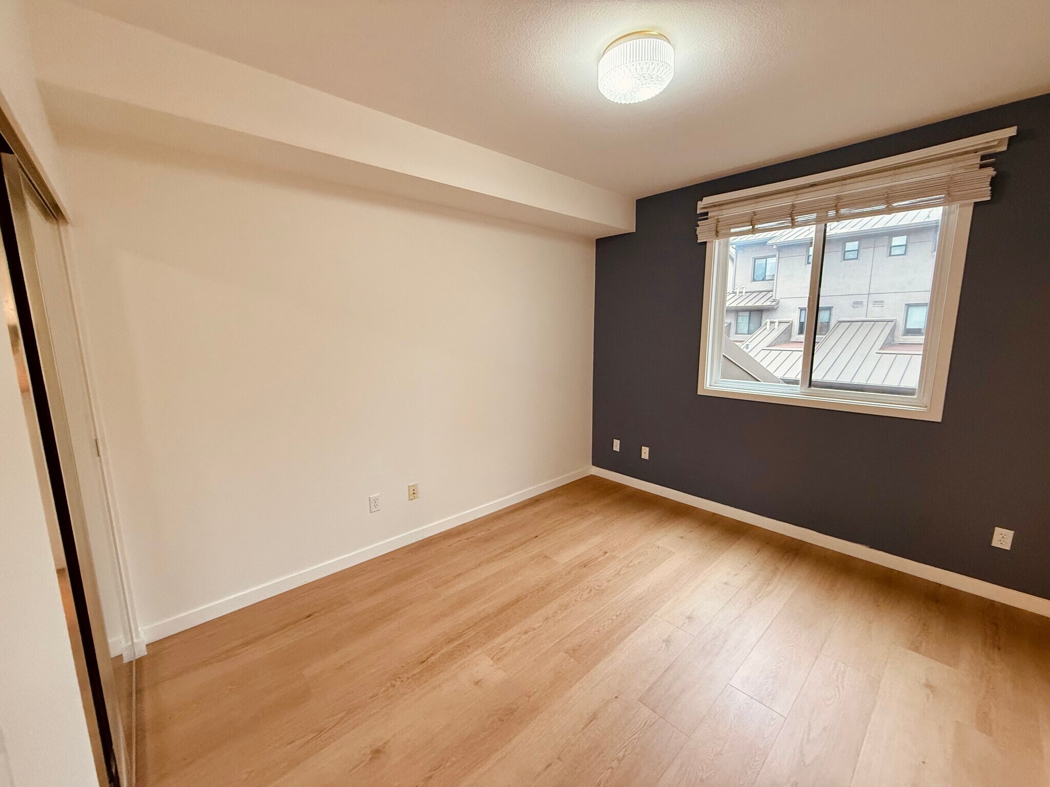 Building Photo - 2869 Regatta Dr