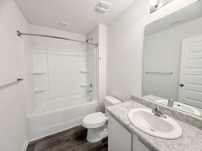 Building Photo - 5719 Guinevere Ln