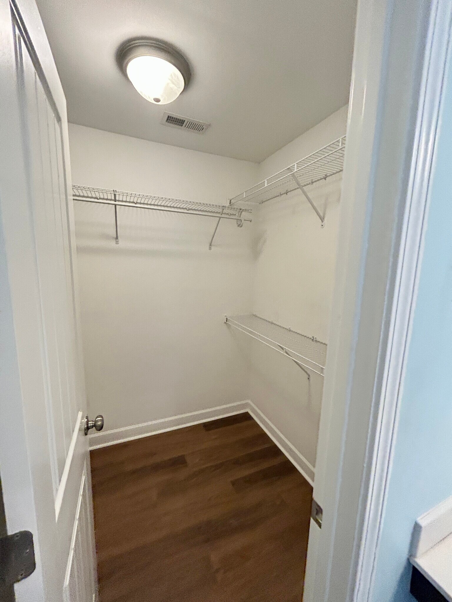 Building Photo - 301 Kraft St