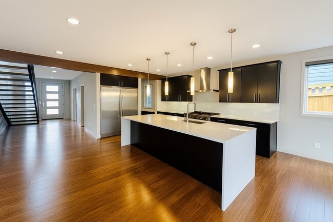Building Photo - 4bd/2.75ba Renton House