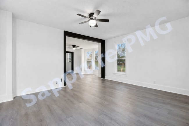 Building Photo - 2407 Montgall Ave