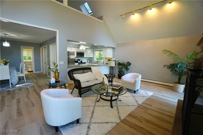 Building Photo - 14543 Ensign Rd