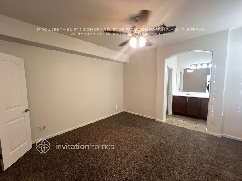 Building Photo - 3369 E Liberty Ln