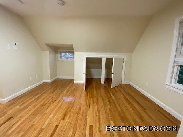 Building Photo - 12 Harris St