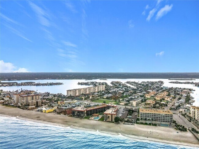 Building Photo - 17580 Gulf Blvd