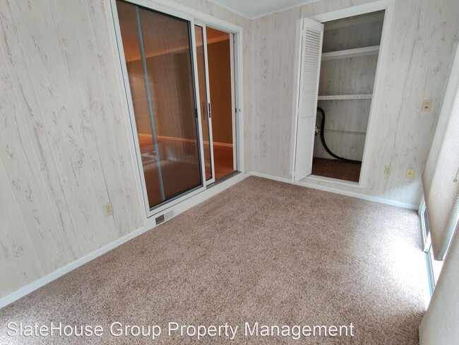 Building Photo - 2 br, 1 bath House - 12 Ashlea Village