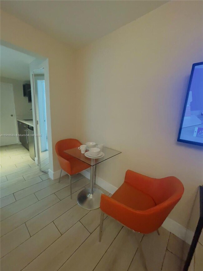 Building Photo - 7310 Harding Ave