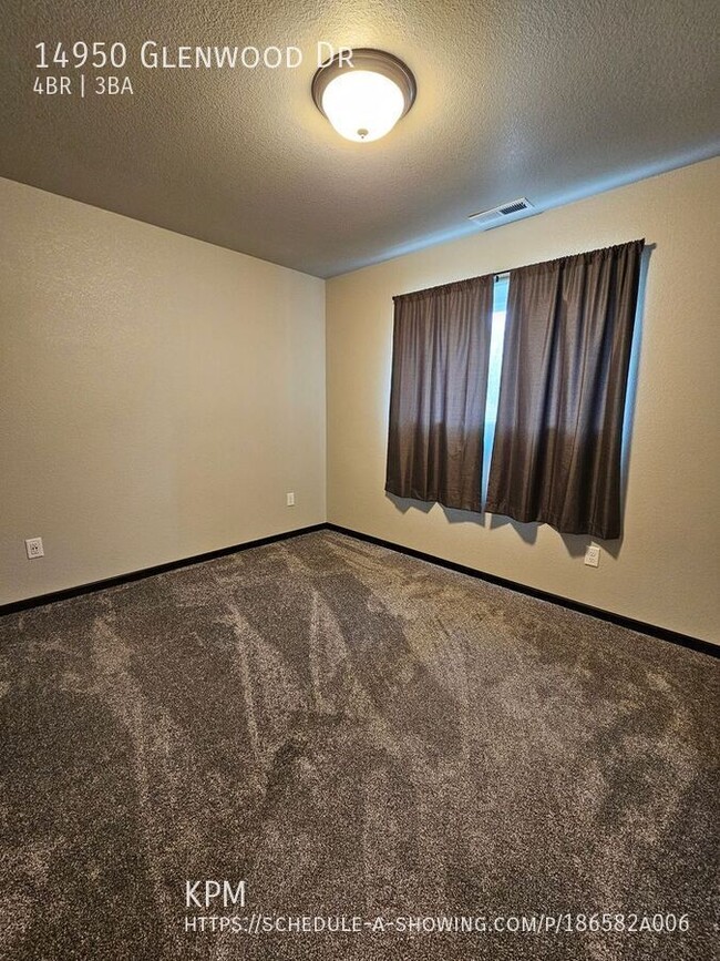 Building Photo - 14950 Glenwood Dr