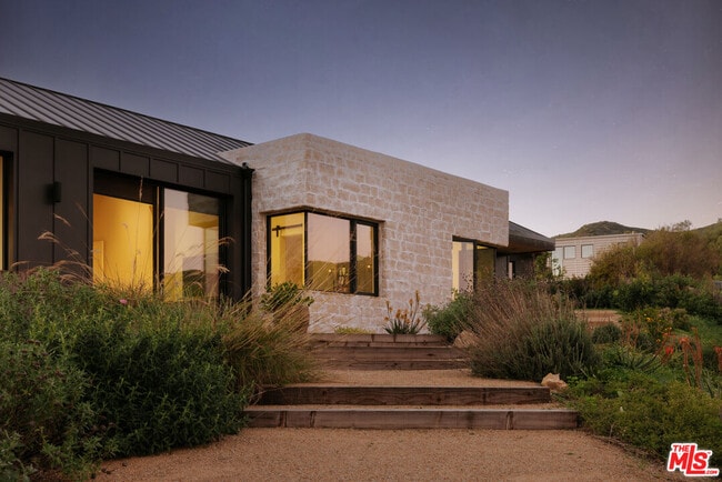 Building Photo - 5792 Calpine Dr