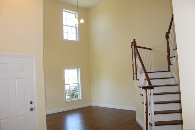 Building Photo - 15 Glen Ridge Rd