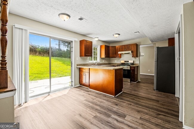 Building Photo - 5100 Rockborough Trail NW