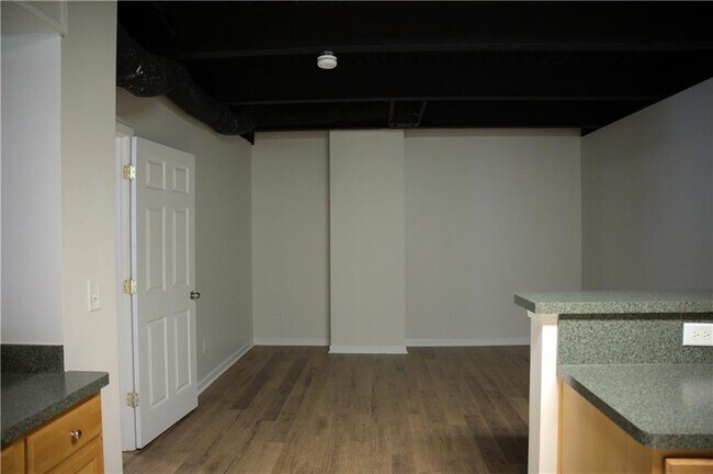 Building Photo - 3830 Mathis Airpark Rd Rd