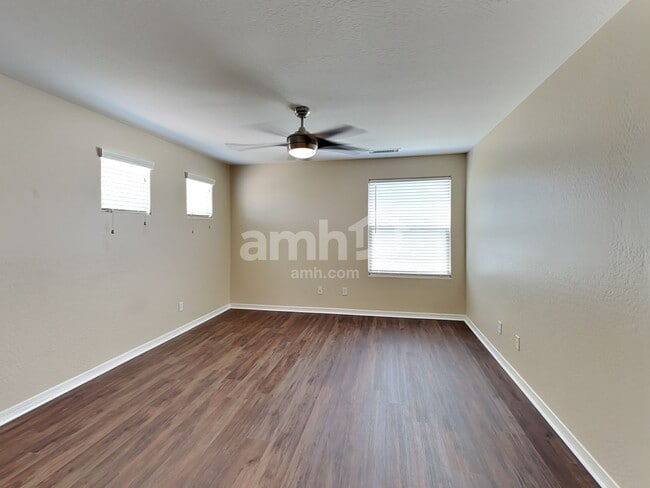 Building Photo - 9318 N 186th Ln