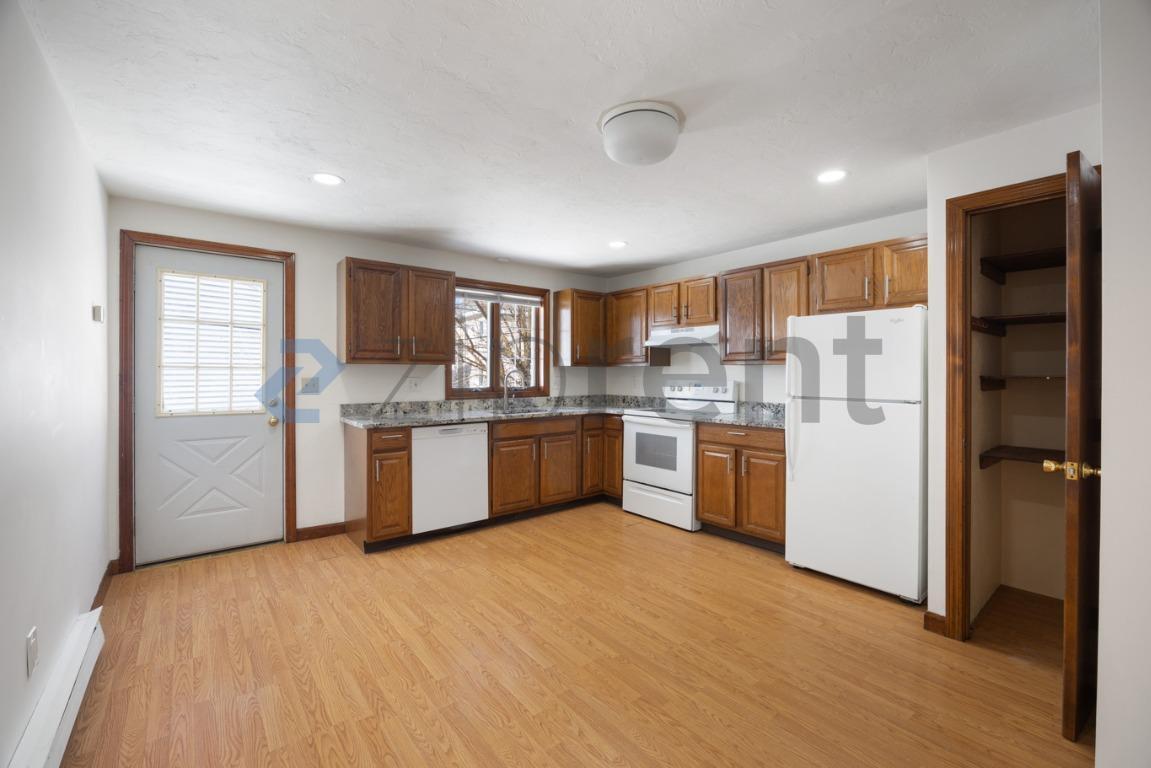 Building Photo - 3 Watson Ave