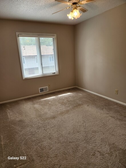Second bedroom - 14378 Sorrel Way