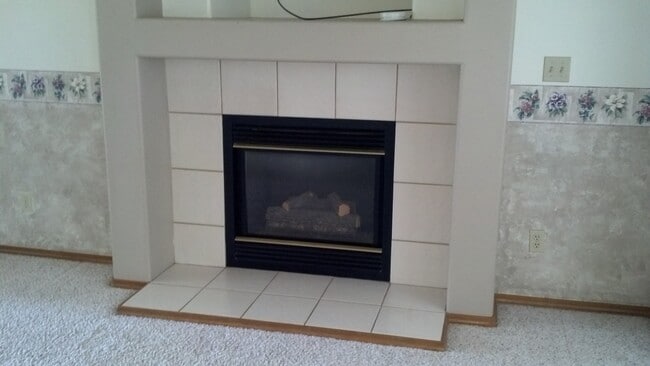 Building Photo - 5952 Corinth Dr