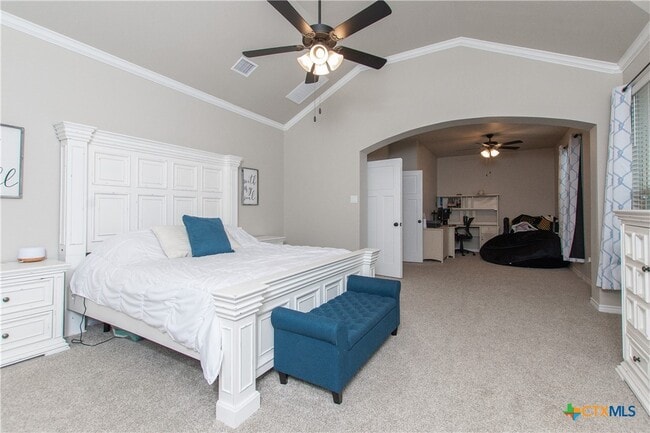 Building Photo - 1756 Meadow Crest
