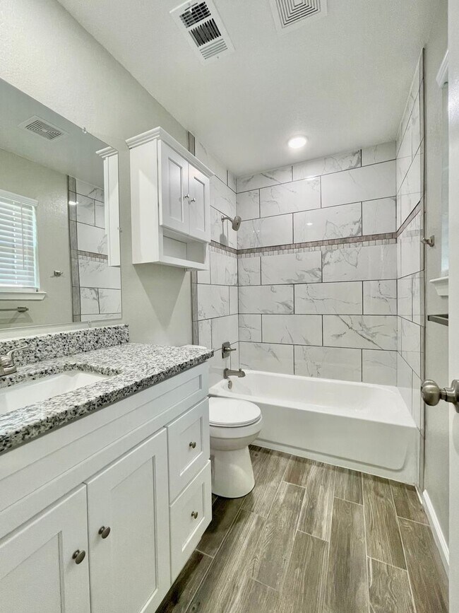 Building Photo - Renovated in 2023, 3 Bedroom 2 Bath Home now available!