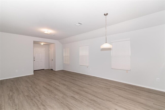 Building Photo - 22428 Clear Castle Dr