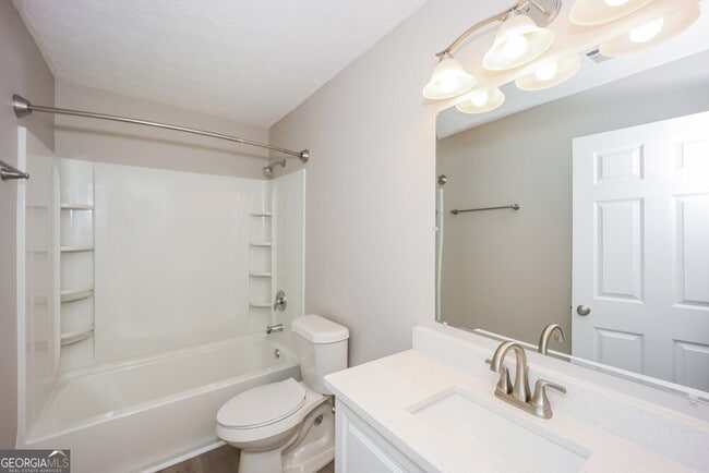 Building Photo - 6270 Beethoven Cir