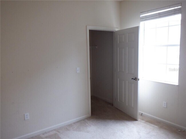 Building Photo - 3025 Greystone Loop