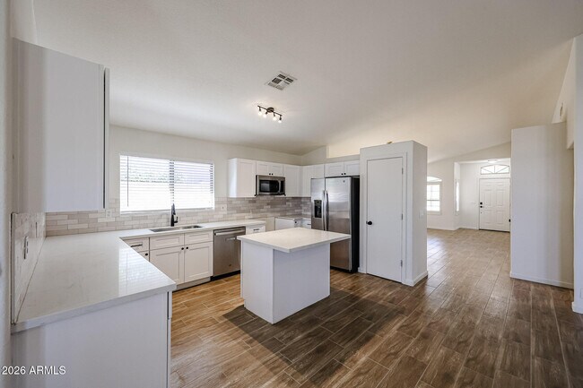 Building Photo - 4047 E Jojoba Rd