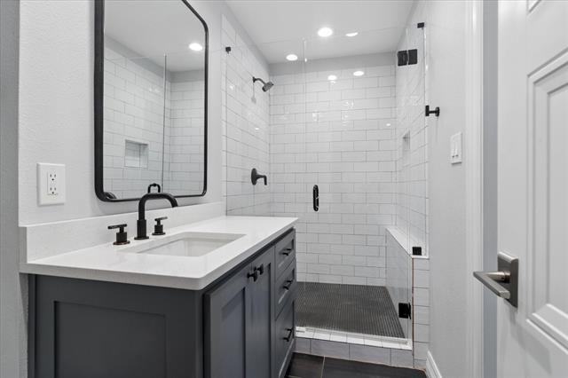 Building Photo - 10918 Wonderland Trail