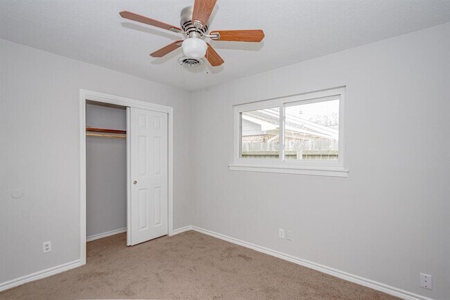 Building Photo - 3410 Truxton Dr