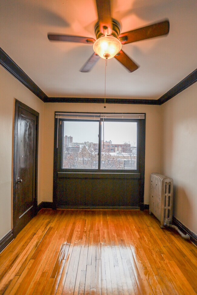 Primary Photo - 4554 Malden St