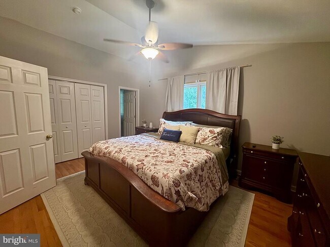 Building Photo - 702 Cloverfields Dr