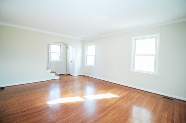 Building Photo - 4132 Berwick Ave